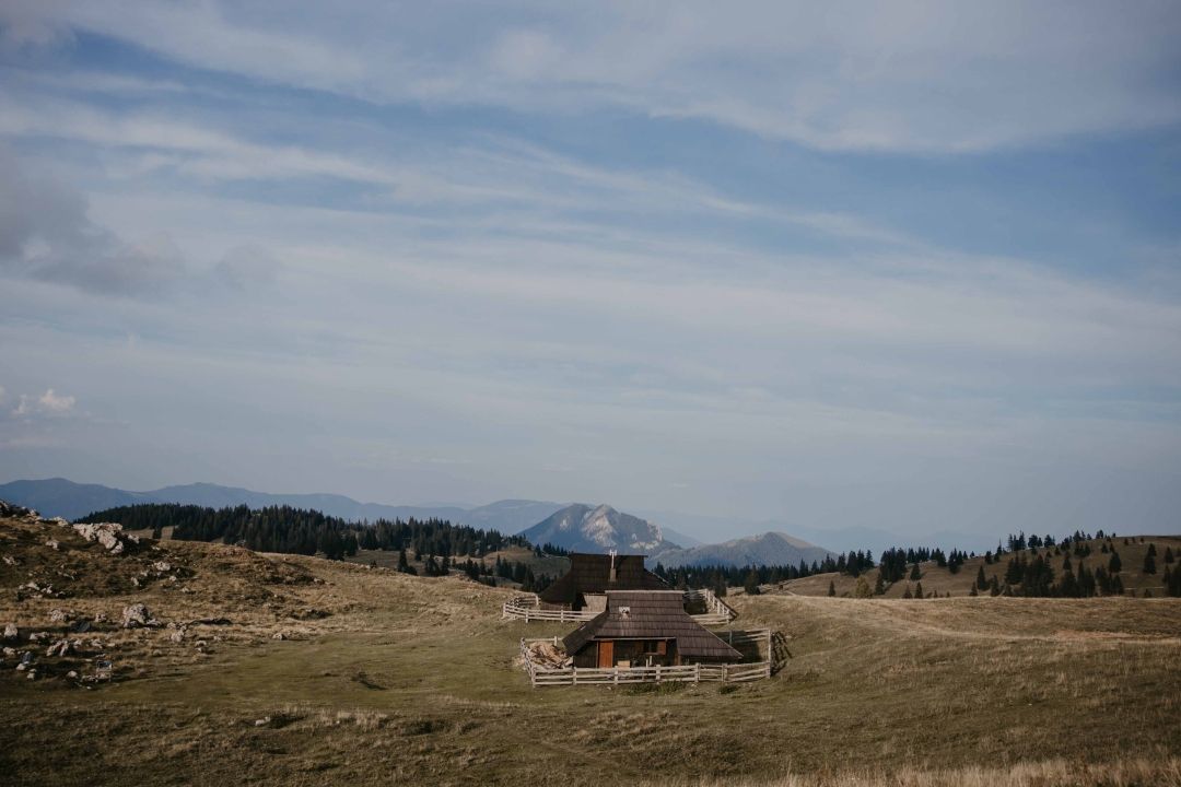 INSTA(NT) TRAVEL: Pastirska vas in dih jemajoč razgled z Velike planine