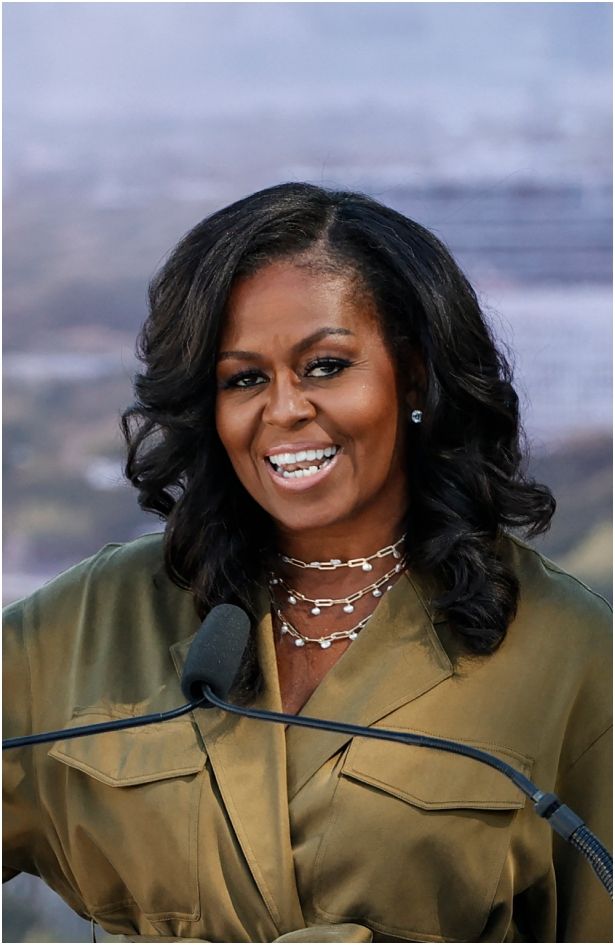 Vsi govorijo o Barackovih knjižnih predlogih, nas pa zanima, kaj bere Michelle Obama