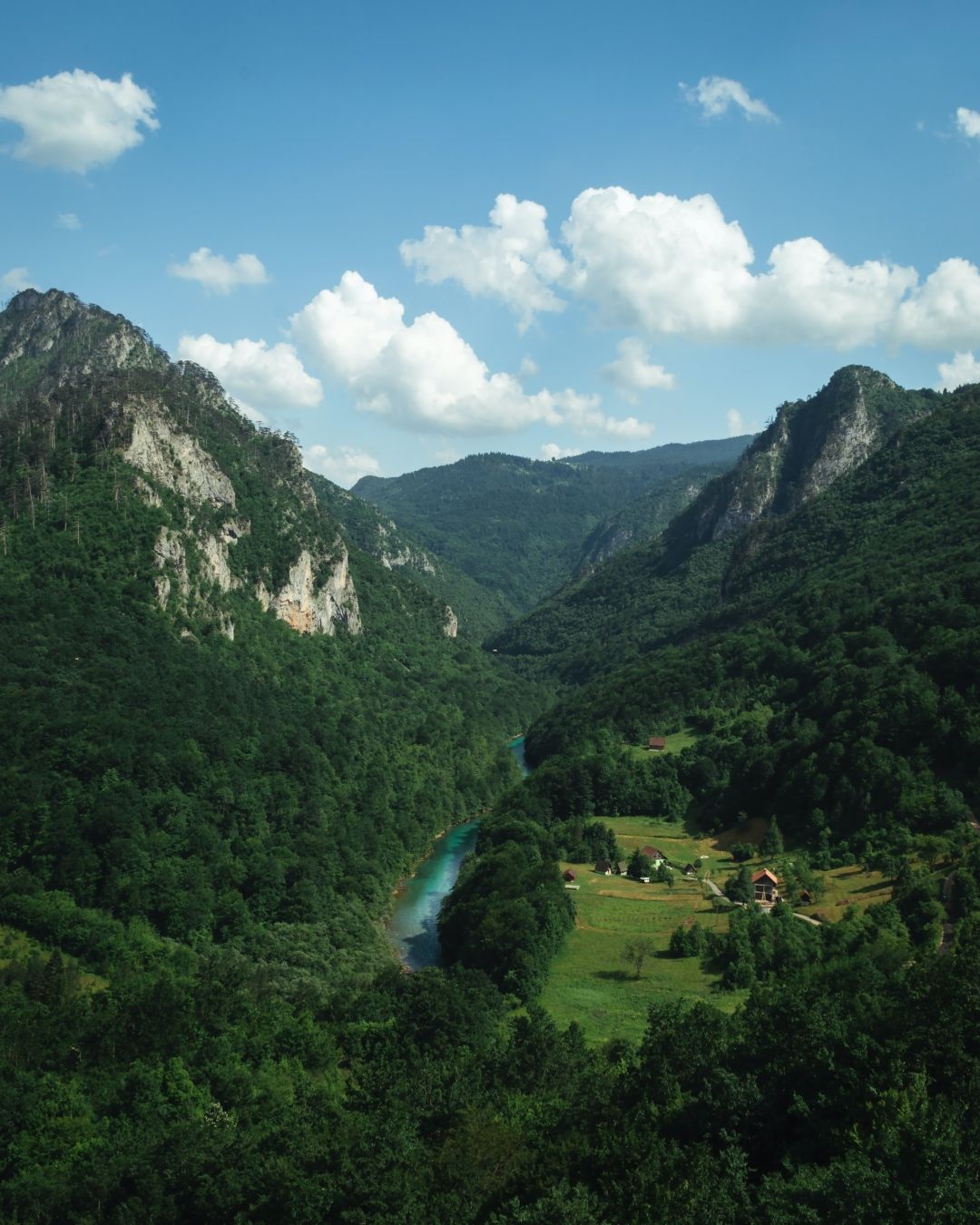 INSTA(NT) TRAVEL: Veličastni Durmitor – divja narava, ki jo morate obiskati