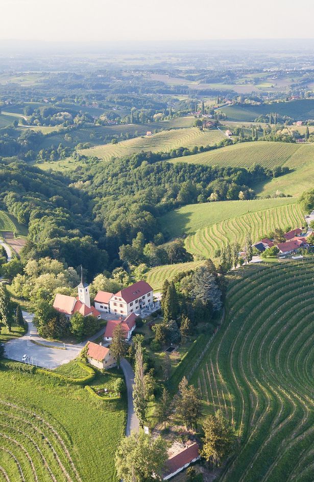 Kam na prvomajski izlet? Razkrivamo najlepše kotičke Slovenije, idealne za kratek pobeg