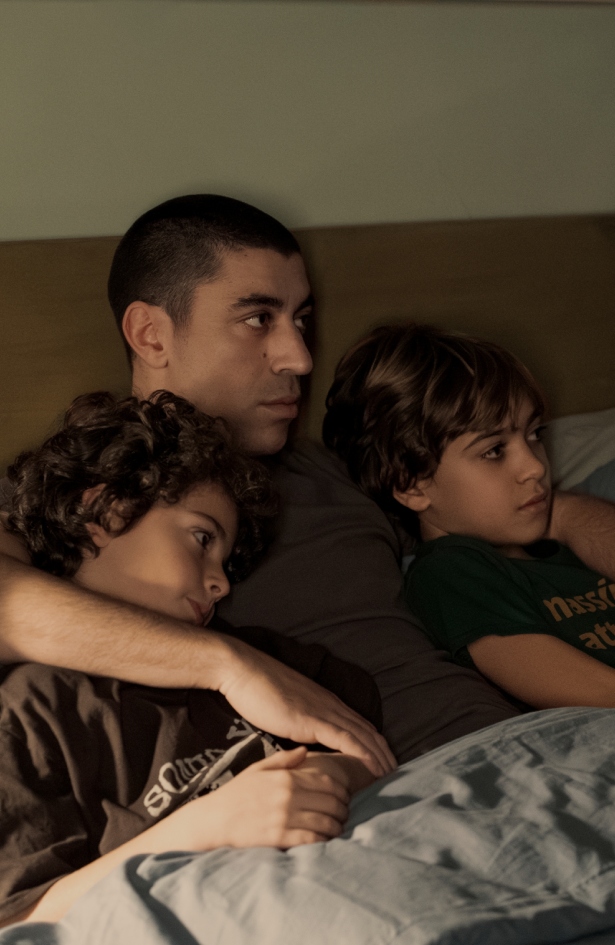 Italijanske serije na Netflixu, ki prinašajo pravo poletno vzdušje v vaš dnevni kotiček