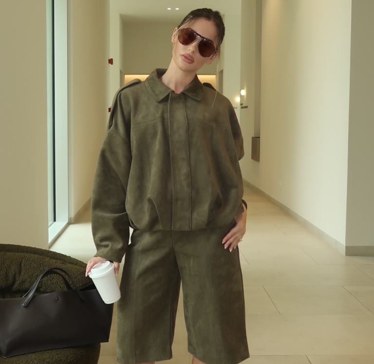 Jesenska moda brez trenča? Da, letos v ospredju kraljujejo novi modeli jaken