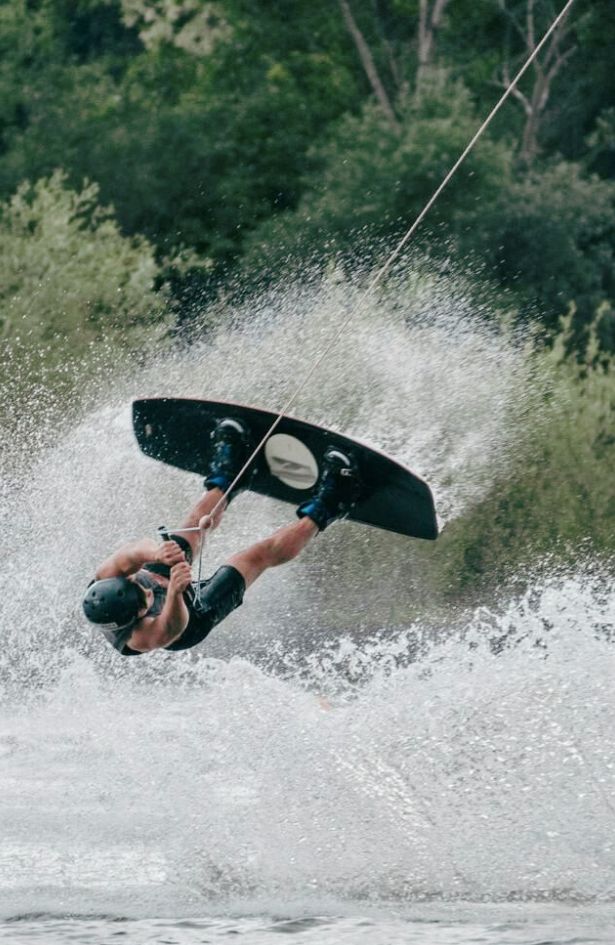 Ste vedeli, da imamo v Sloveniji Wakeboarding Park? Odkrijte Wake Park Dooplek