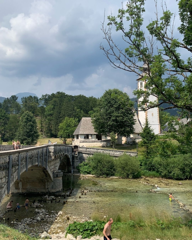 bohinjsko jezero bohinj slovenija (1)