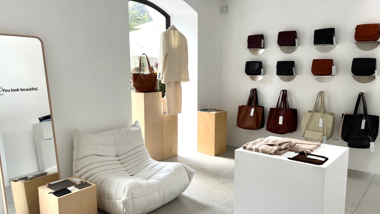 pop up the base label vivas