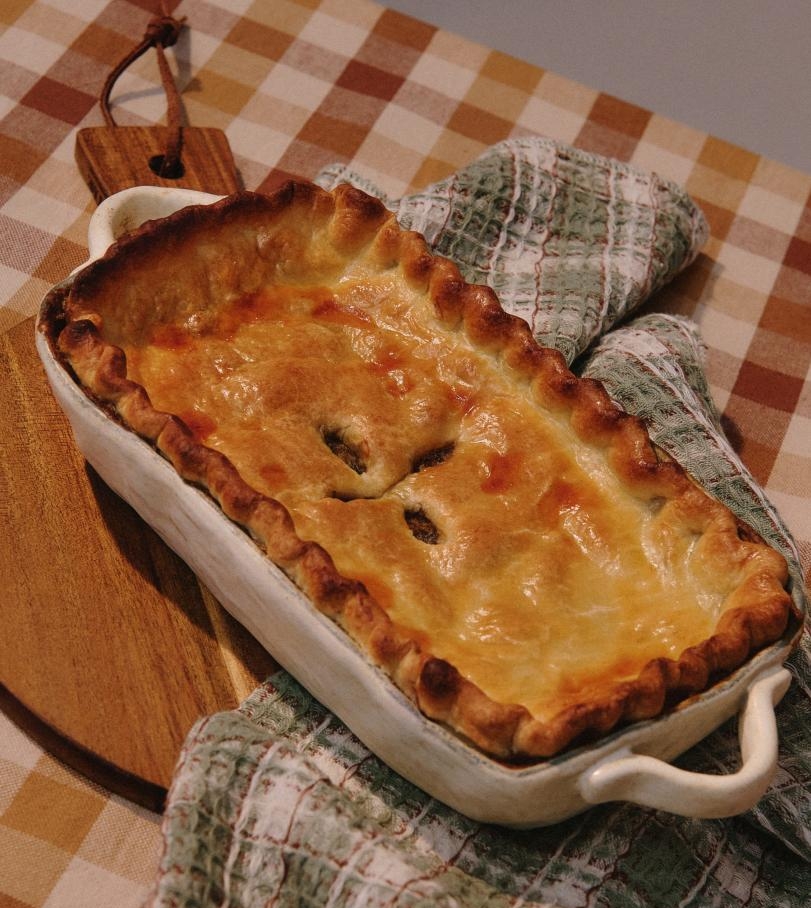 Pita z gobami in listnatim testom bi lahko postala vaša najljubša jed. Tukaj je pravi jesenski recept