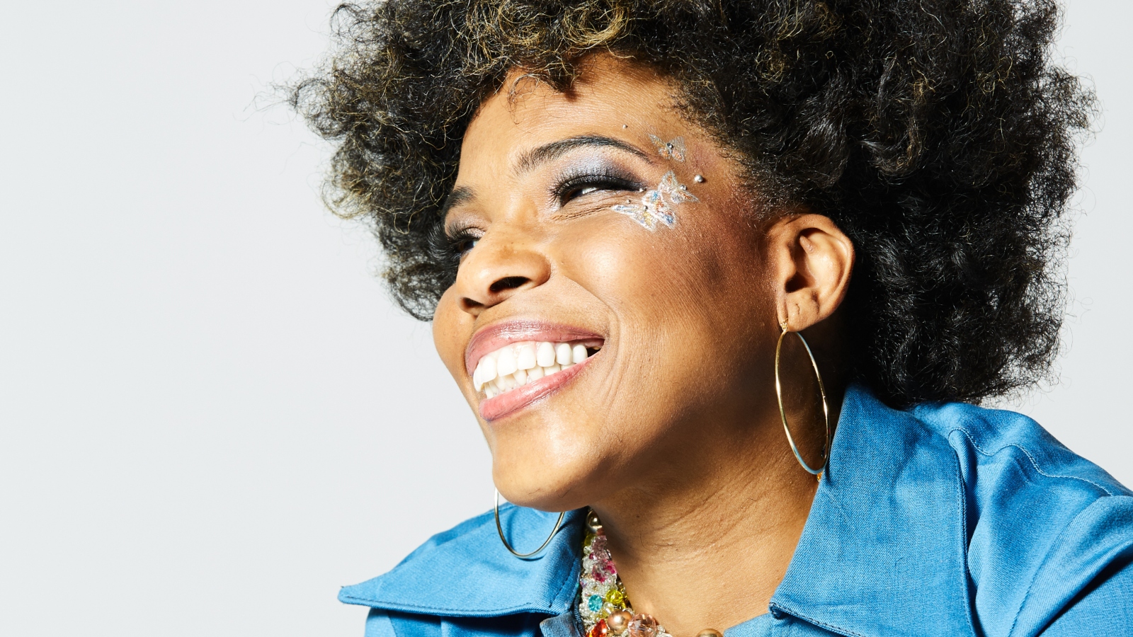 Svetovna glasbena ikona Macy Gray iskreno o glasbi, življenju in novem začetku v intervjuju pred koncertoma v Ljubljani in Zagrebu