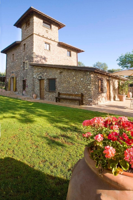 Vila iz Netflixove uspešnice La Dolce Villa – pravljična italijanska oaza, ki jo lahko najamete
