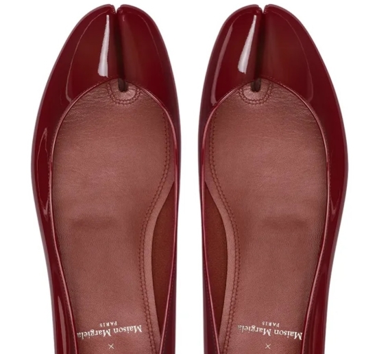Nismo vedeli, da potrebujemo to sodelovanje, a je pravzaprav eno boljših – čevlji Margiela x Louboutin Tabi