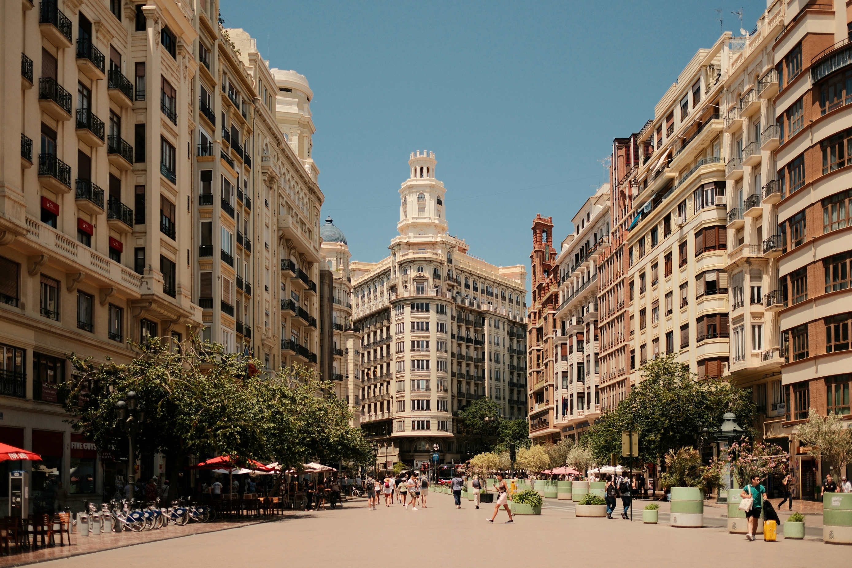 Valencija_claudio-schwarz-AvM-ulvJ-4A-unsplash