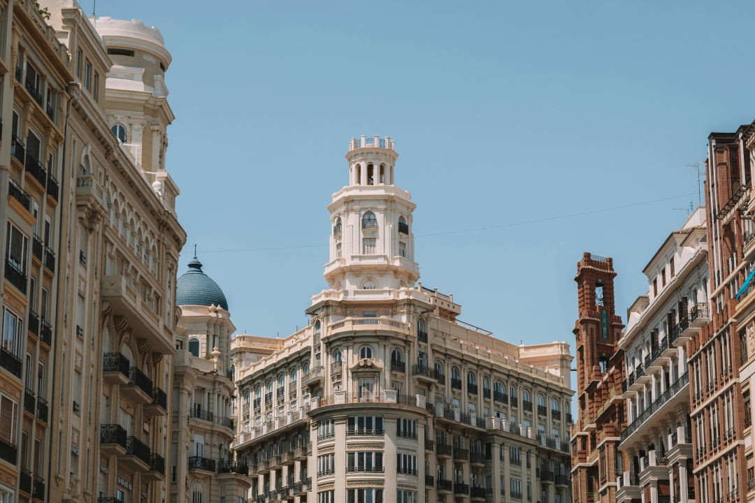 Valencija_pexels-joaquin-carfagna-3131171-17626412