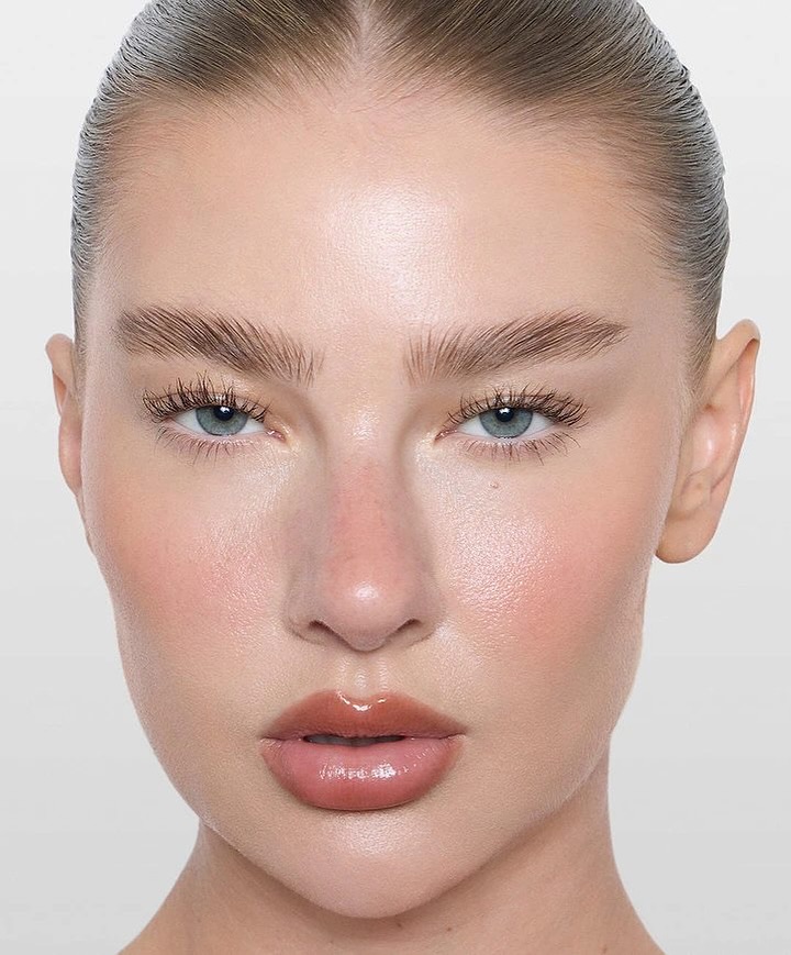 Najbolj priljubljen izdelek za obrvi je še izboljšan – “Refy beauty” gel v novi formuli