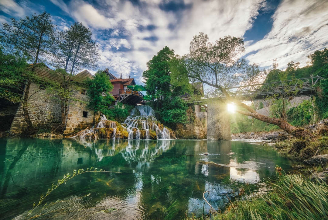 V bližini Plitvičkih jezer se nahaja ena najlepših turističnih vasi na svetu
