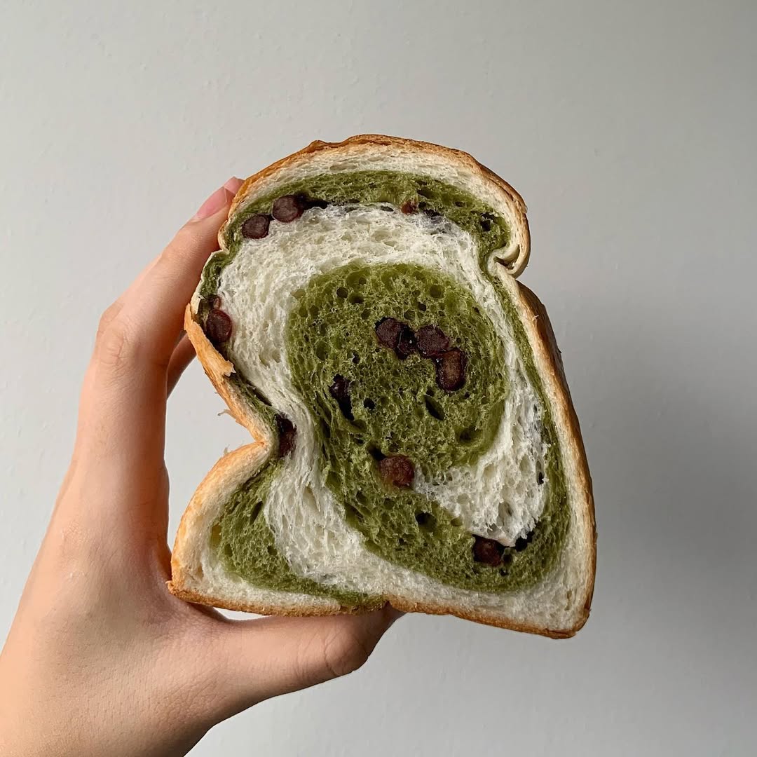 matcha bananin kruh