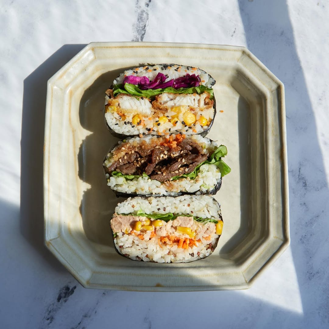 Tuna Salad Nori Wrap je z veliko hitrostjo postal zelo priljubljen in tudi nam se zdi izvrsten