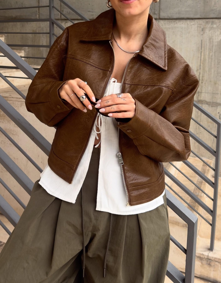 usnjene-jakne-trendi-modeli-Bershka