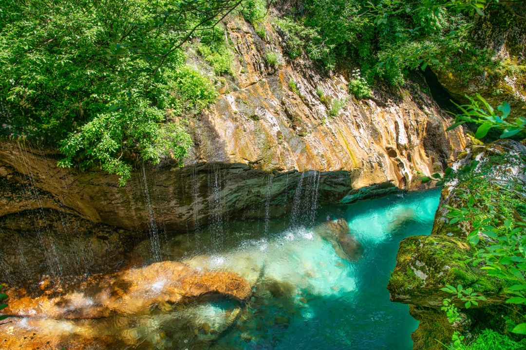 Velika-korita-Soce_FotoGablitz_iStock-1407056238
