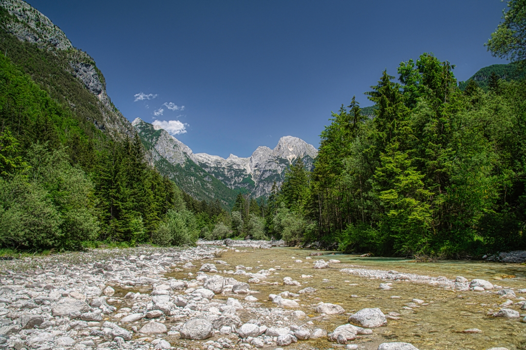 Velika korita Soče_FotoGablitz_iStock-1407078980