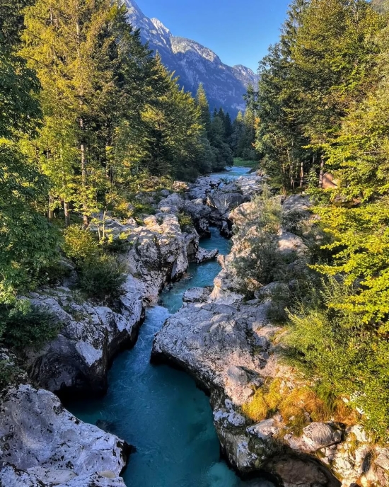 INSTA(NT) TRAVEL: Smaragdna čudesa Soče so idealna destinacija za tiste, ki hrepenijo po oddihu v naravi