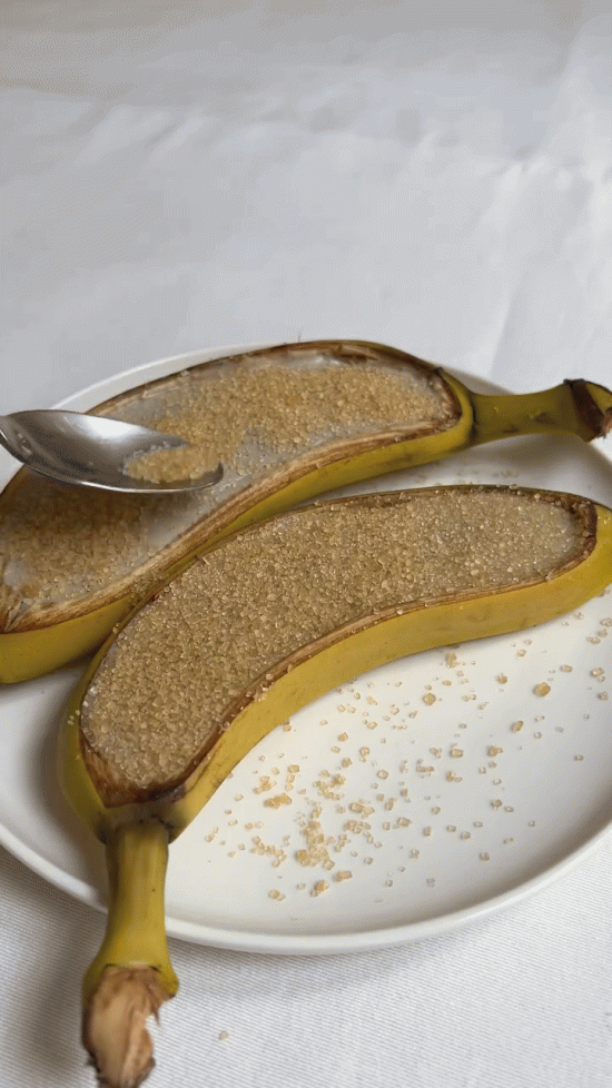 Bananin crème brûlée: S preprostimi sestavinami do sladice, ki bo navdušila vaše goste