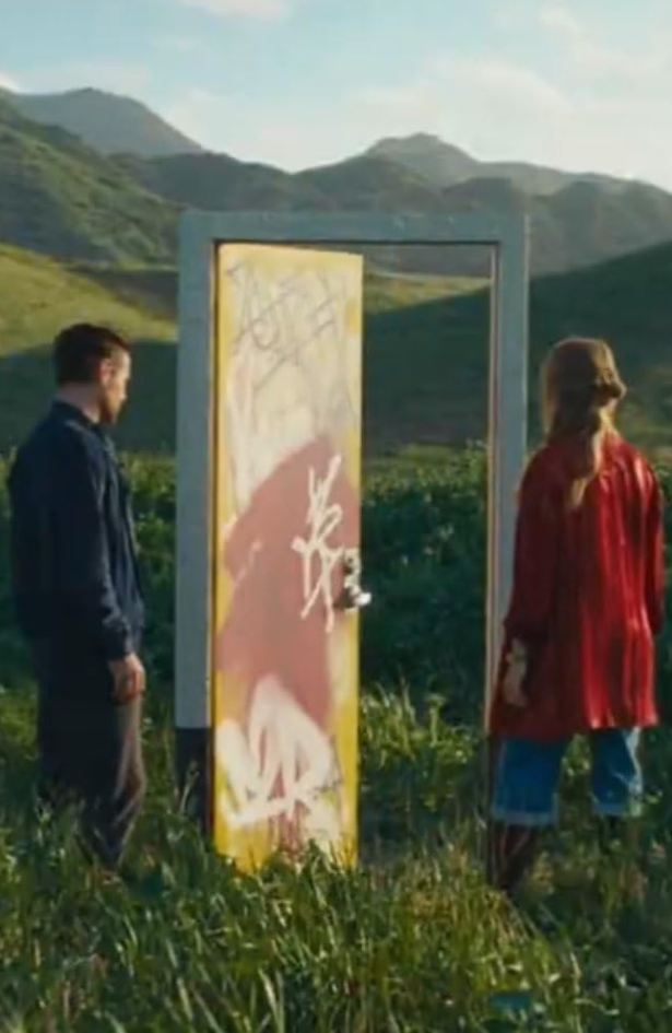 Margot Robbie in Colin Farrell prvič delita filmske kadre – oglejte si napovednik njunega filma