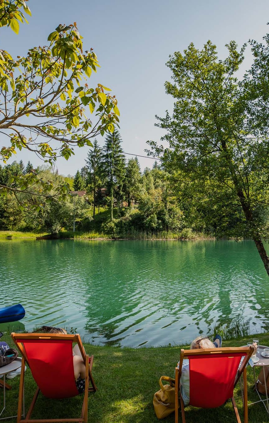 Osvežitev v rekah, poletni festivali in pobeg pred vročino – odkrij naše predloge za brezskrben poletni oddih tik ob meji