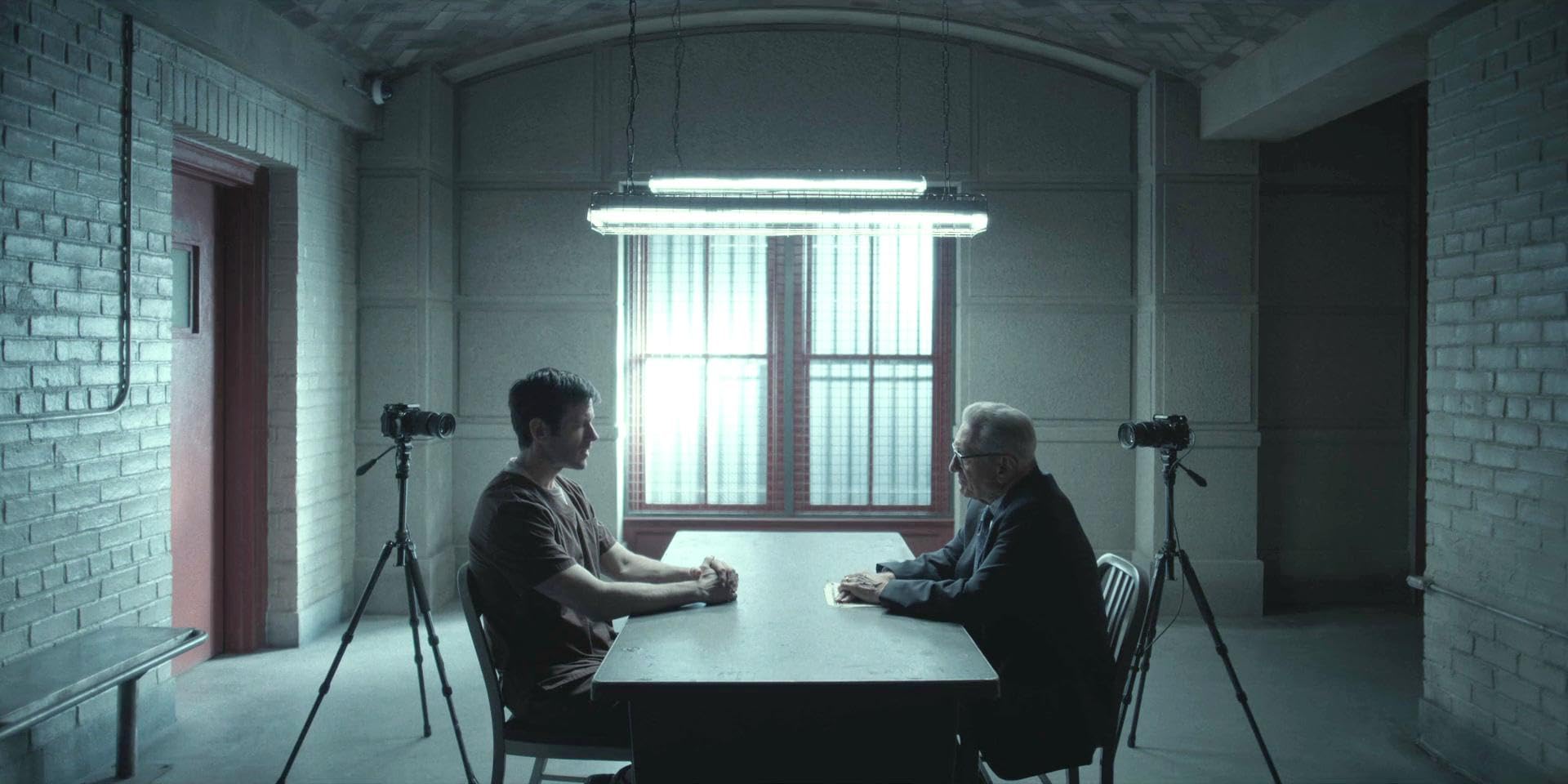 Izpostavljamo odmevne miniserije, ki so letos izšle na Netflixu