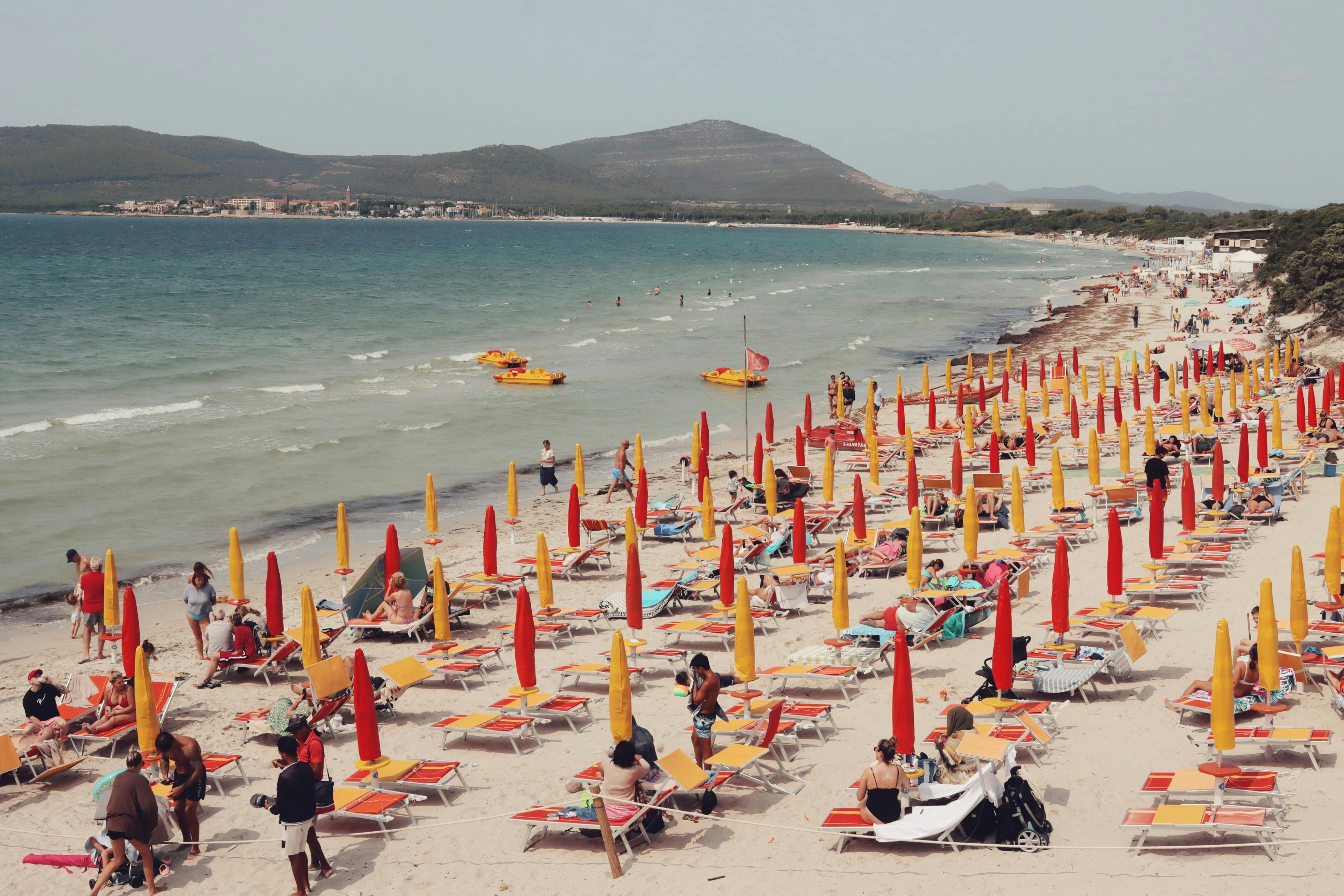 INSTA(NT) TRAVEL: Italijansko mesto s čudovitimi plažami in srednjeveškim obzidjem, imenovano tudi mala Barcelona
