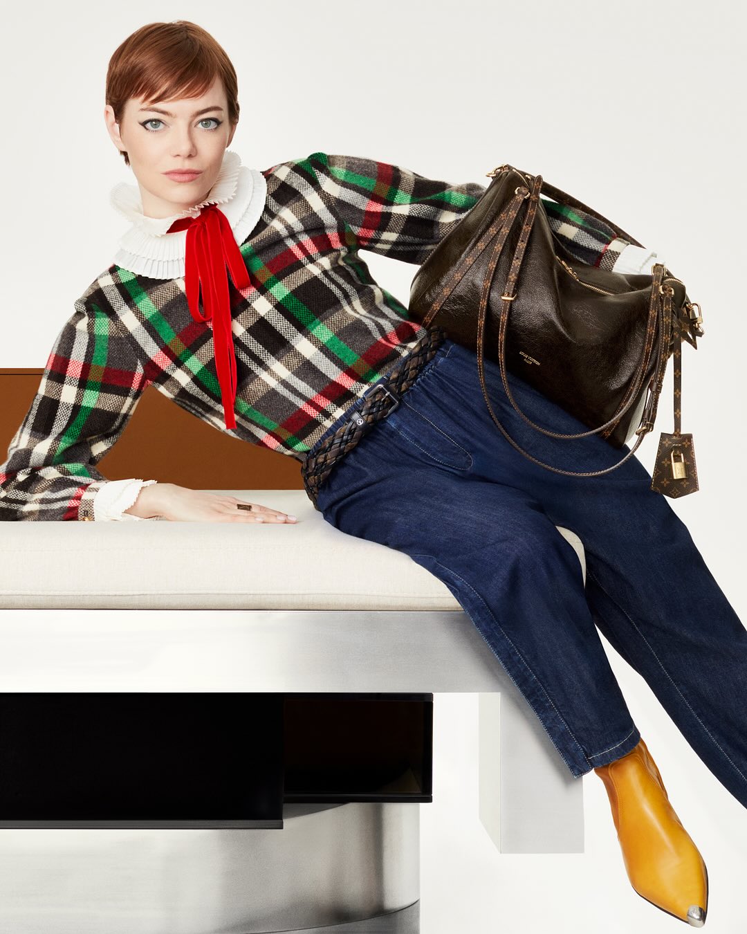 Journalov modni seznam: Louis Vuitton je končno predstavil torbo, ki ne kriči “trend”, ampak šepeta “klasika”