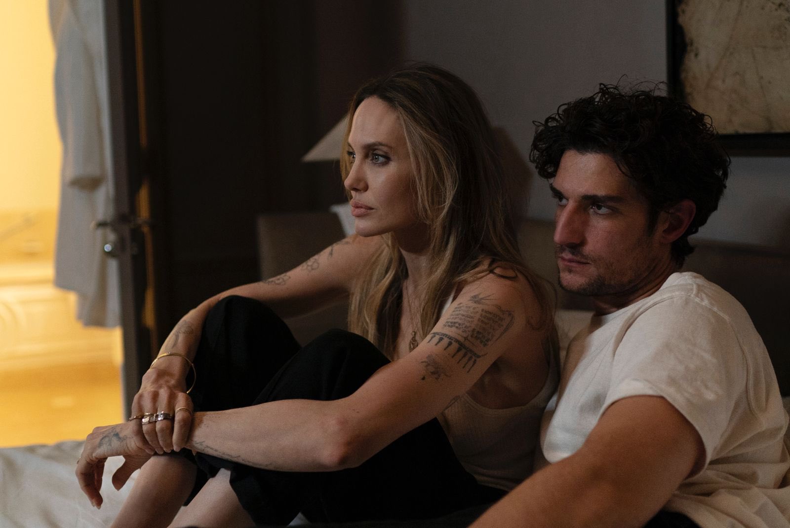 Angelina Jolie ima novo vlogo: Gre za film Couture, “modno dramo”, ki se dogaja med pariškim tednom mode
