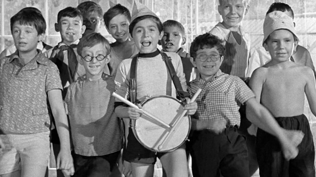 Letošnji festival Poletje na platnu in med platnicami dokazuje, da humor potrebujemo bolj kot kdajkoli