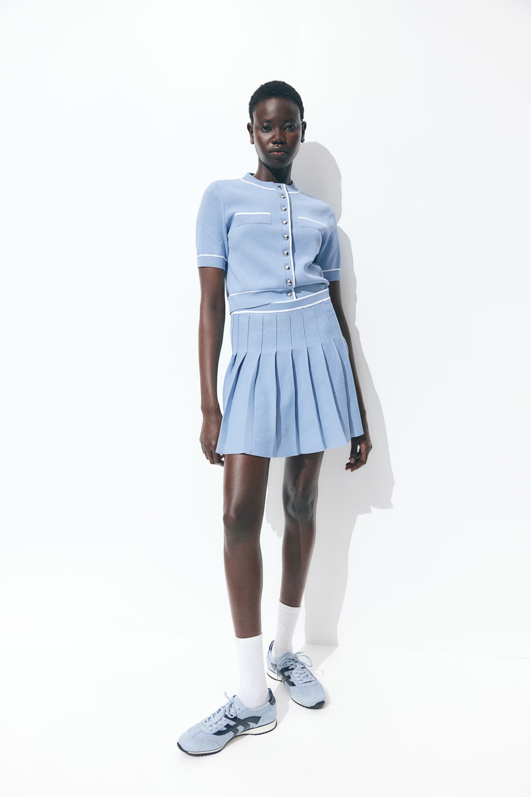 H&M