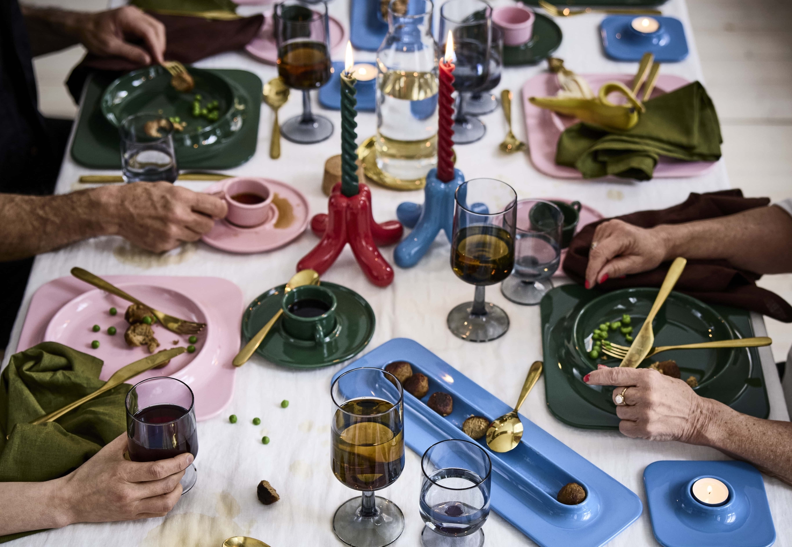 Nova kolekcija IKEA x Gustaf Westman: igrivi dizajni, ki praznovanja spreminjajo v nepozabne trenutke