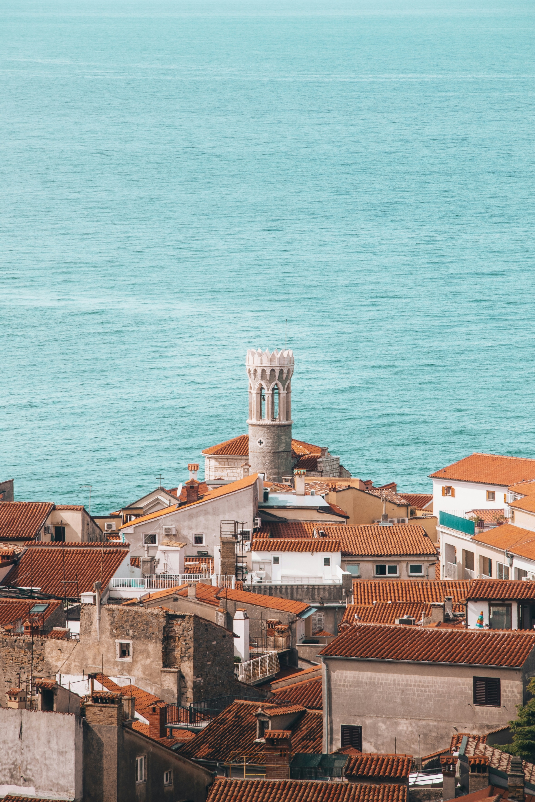 INSTA(NT) TRAVEL: Nekoč otok, danes slovensko mesto z dušo. Tukaj je razlog, zakaj to jesen obiskati Izolo