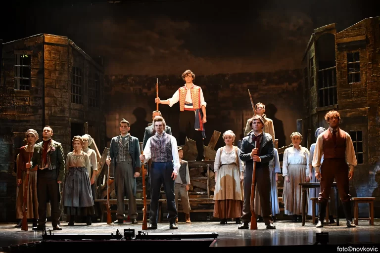 nesrecniki les miserables festival ljubljana jadnici_kazalište-komedija-57