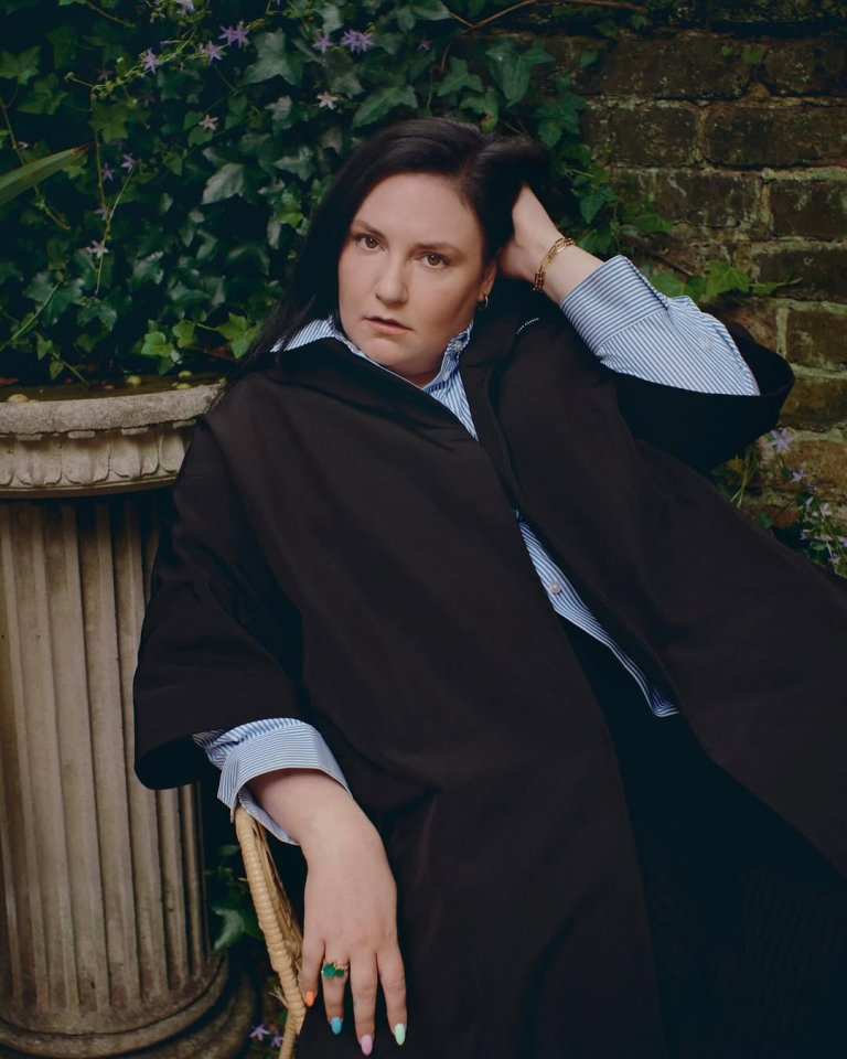Lena Dunham razkriva svoje najtežje desetletje: Iskren pogled v bolezen, odvisnost in umetnost
