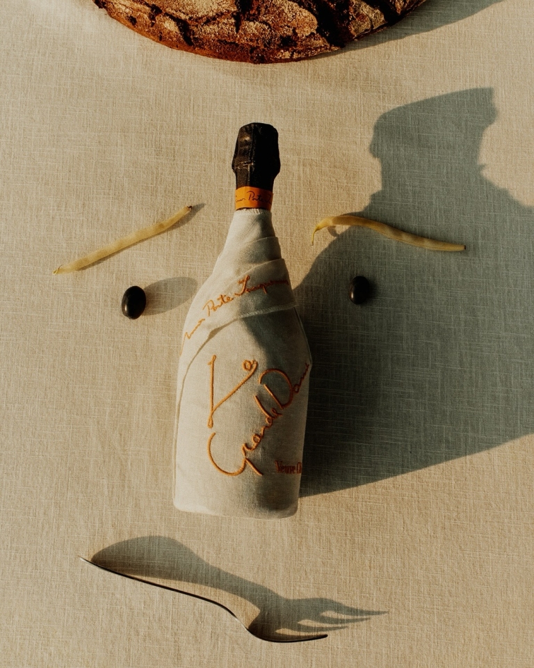 Jacquemus Veuve Clicquot