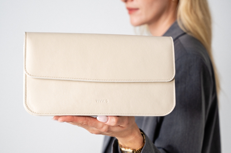 Viva's Camille bag naslovna