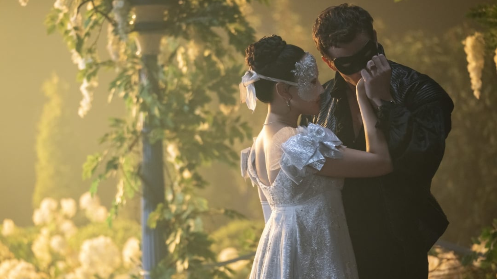 Nova sezona Bridgertona prihaja na Netflix: Razkrit je datum in vse podrobnosti, ki jih morate vedeti