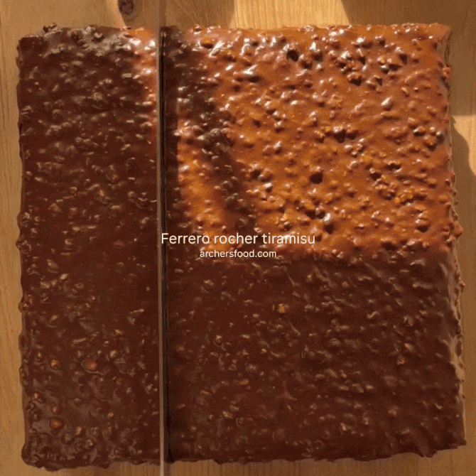 Kaj pravite na tiramisu Ferrero Rocher brez pečenja? Za nas je to velik da!