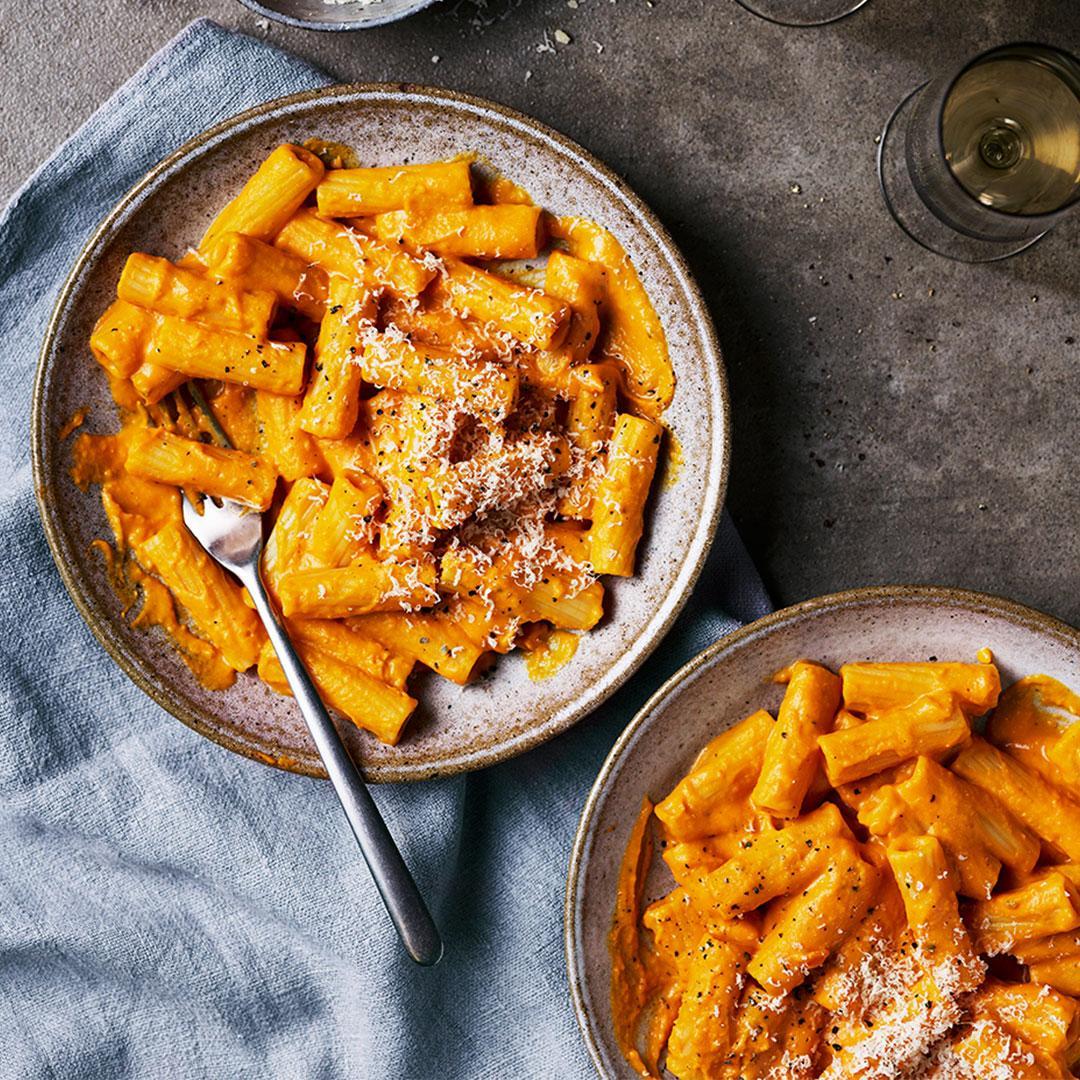 Se spomnite viralne feta paste? Zdaj vsi jedo Pumpkin Feta Pasto, zato vam predstavljamo odličen recept