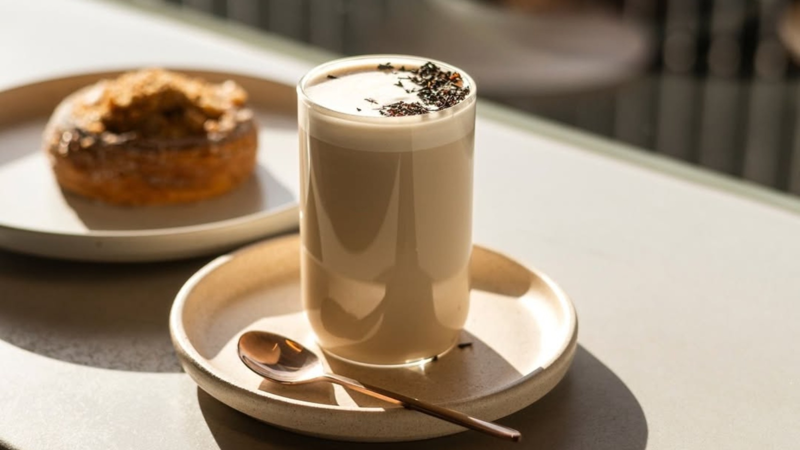 Prinašamo recept za “London Fog Latte – kremast napitek, ki bo postal pravi hit sezone