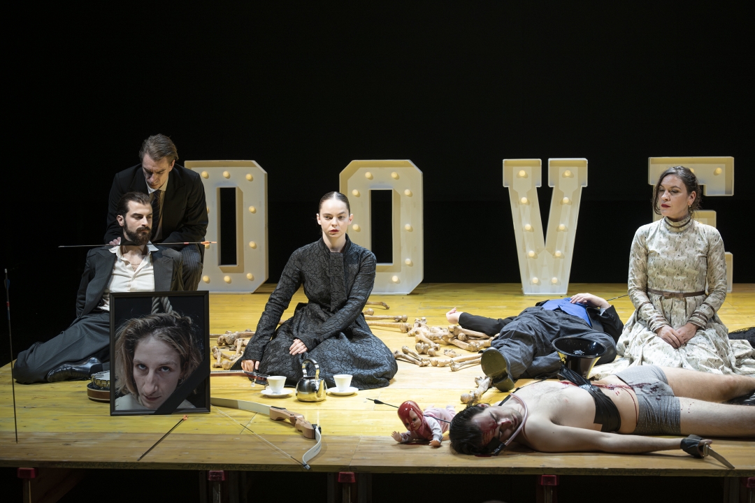 Kralj Lear foto Peter Uhan SNG Drama Ljubljana