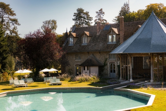 L’Abbaye des Vaux-de-Cernay: Francoski biser, kjer se zgodovina sreča z umirjenim razkošjem in naravo