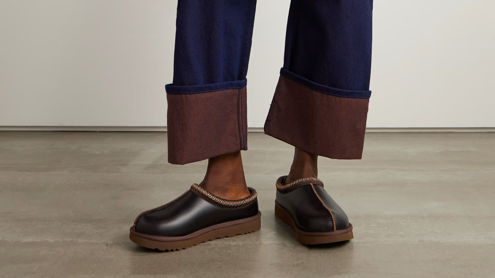 UGG ima nov model, ki bo navdušil vse ljubiteljice udobja: Eleganten, odporen in pripravljen na dež