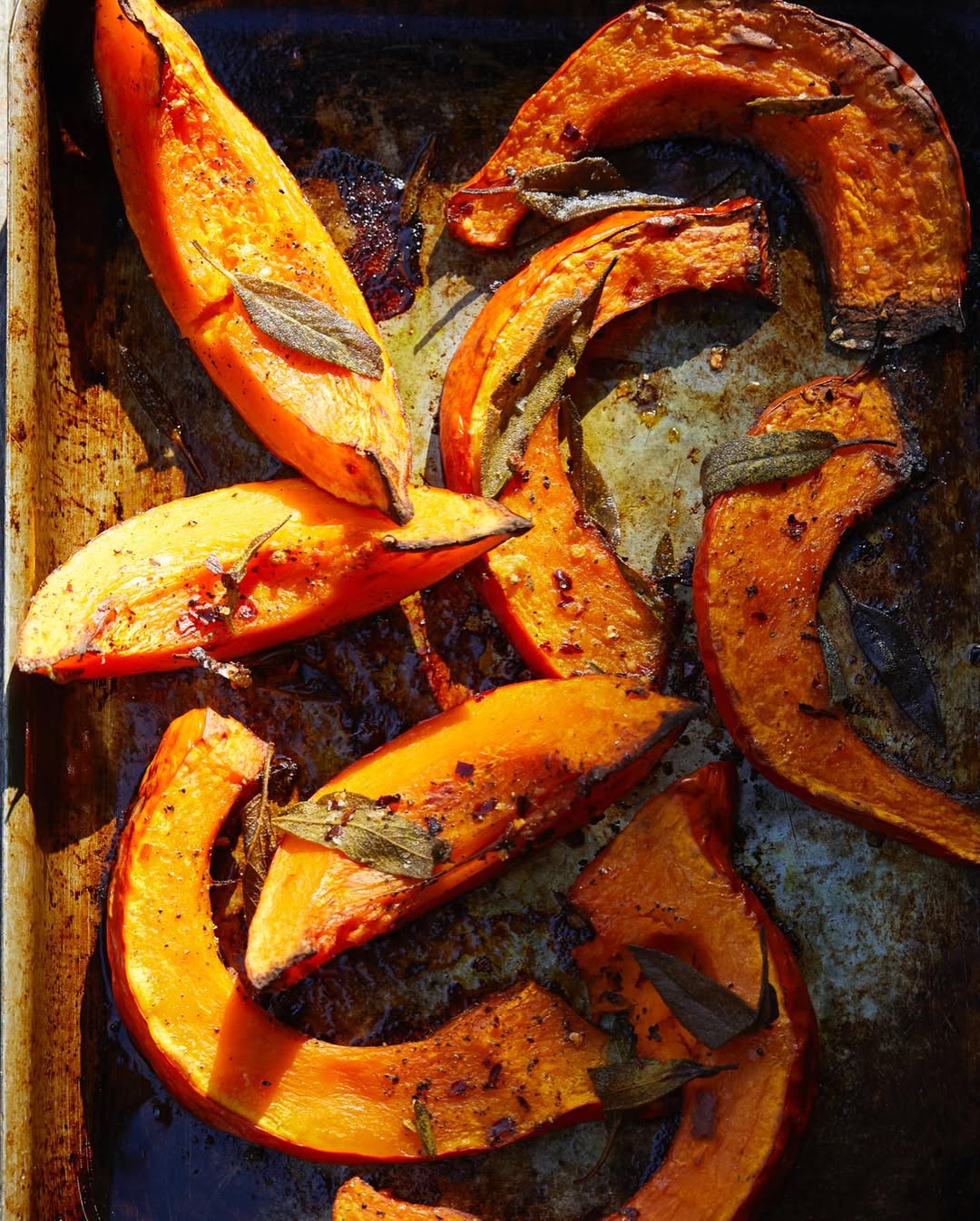 Buča kot glavna zvezda v kuhinji: Ideje za jedi, ki navdušijo oči in brbončice