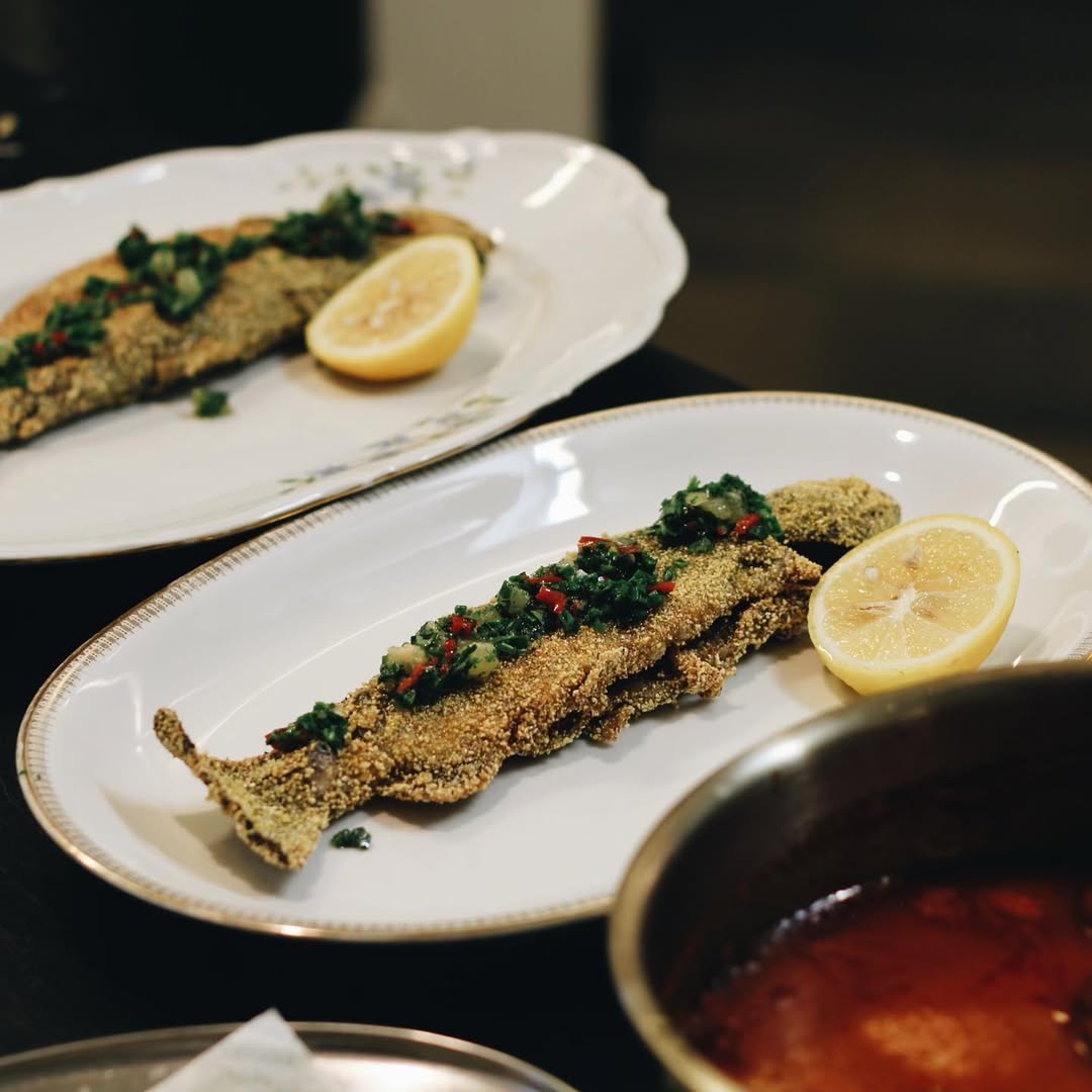 Kam na kosilo, ko si zaželite prave domače hrane? Odgovor se skriva med hribi nad Cerknico